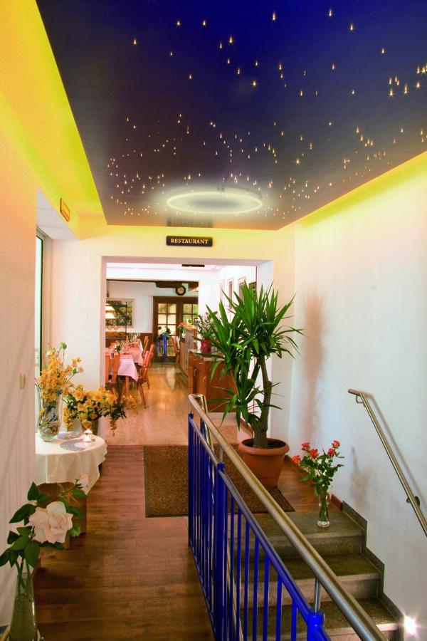 Gasthof Hotel Anker Sommerhausen Esterno foto