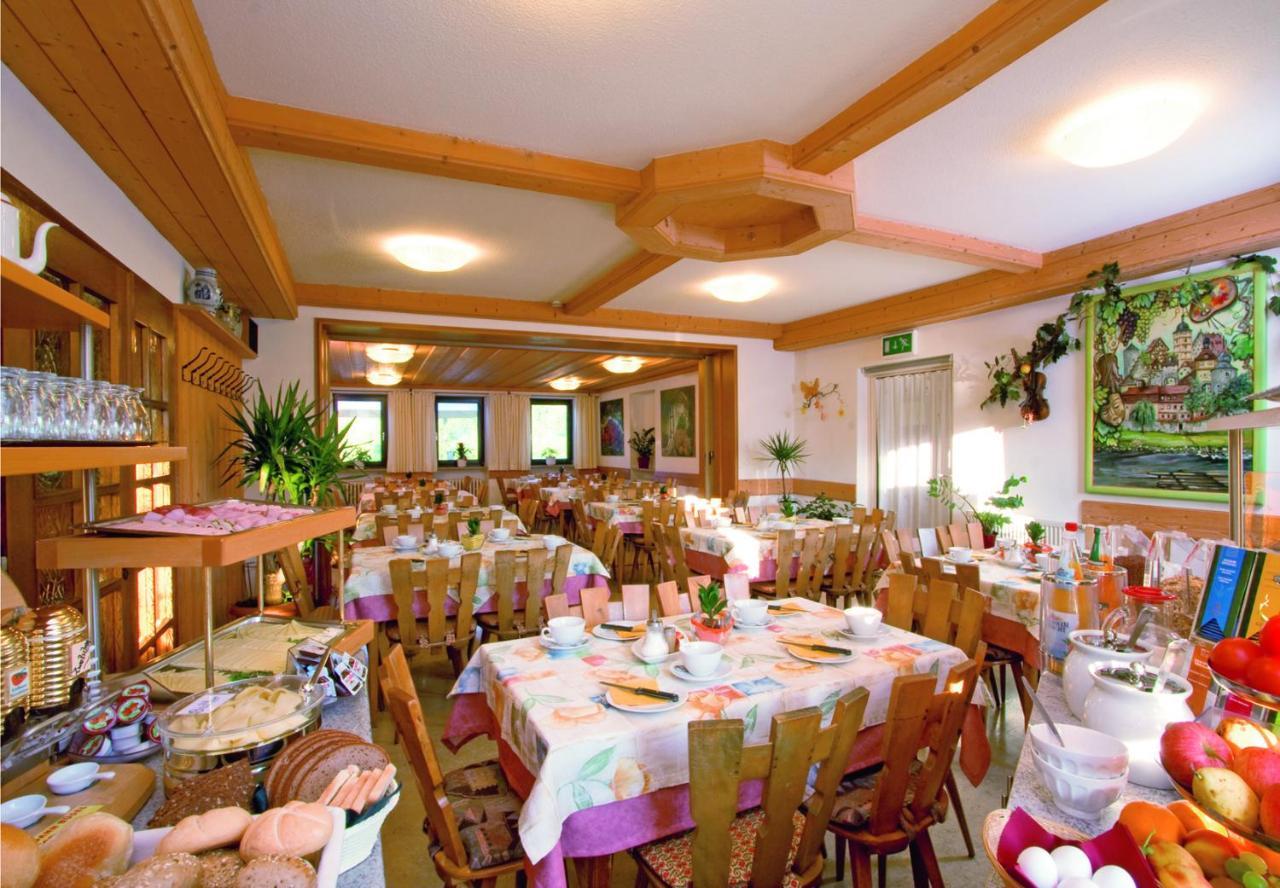 Gasthof Hotel Anker Sommerhausen Esterno foto