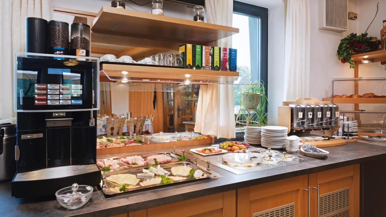 Gasthof Hotel Anker Sommerhausen Esterno foto